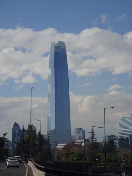 CyberMonday 2026, del 5 al 7 de octubre: 514 marcas y las alertas del Sernac para comprar seguro Gran Torre Costanera y el centro comercial Costanera Center, en Santiago